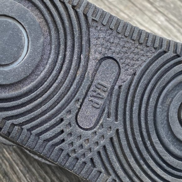 babyGap Sneakers Booties for Toddler (Size 6) - Picture 7 of 8